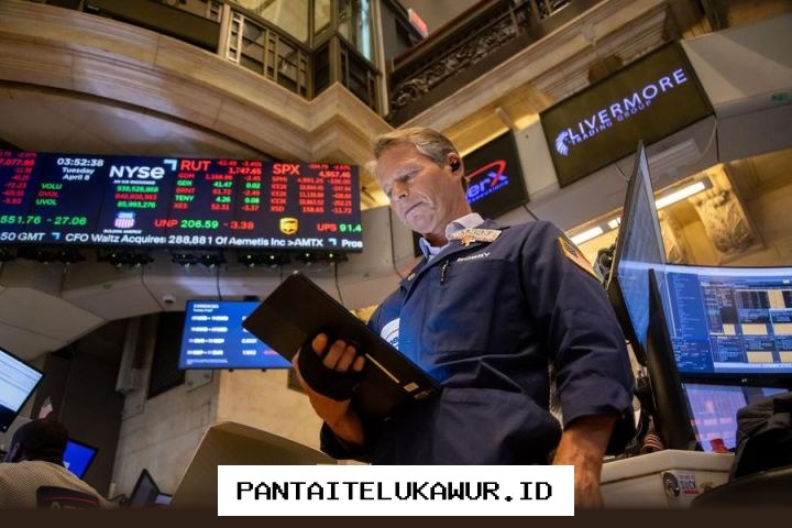 Indeks Saham Wall Street Terpukul Akibat Lonjakan Harga Minyak Global