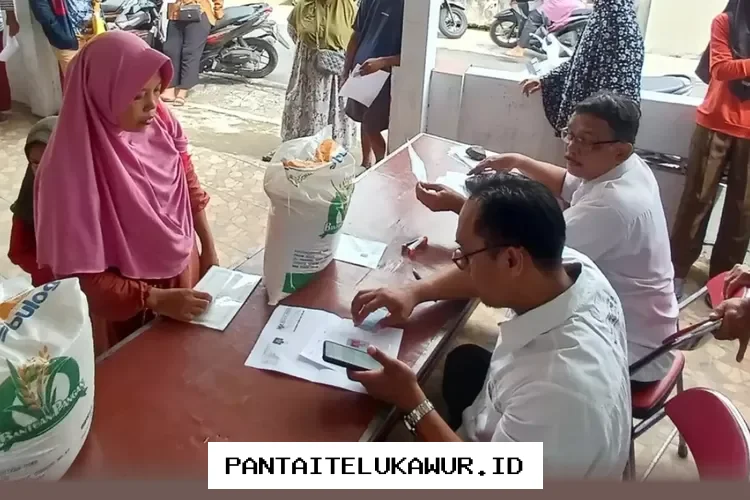 Pemerintah Imbau Masyarakat Waspada Pemotongan Bansos Ilegal, Jatah Pangan Ramadhan 2026 Harus Sesuai Aturan: 20 Kilogram Beras dan 4 Liter Minyak Goreng