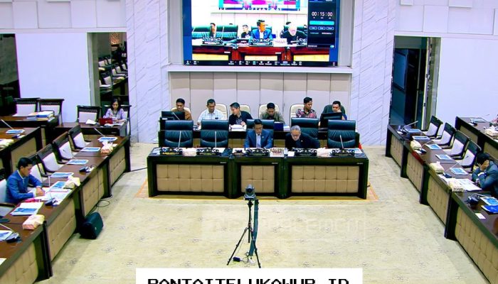Susunan Lengkap Pengurus Dewan Komisioner OJK yang Baru Dilantik Hari Ini