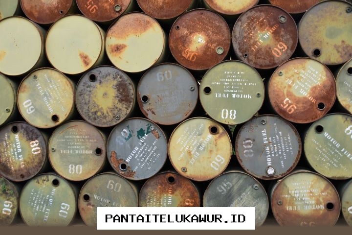 Harga Minyak Brent Naik Tajam 7 Persen, WTI Capai Level USD110 Per Barel