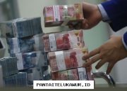 Rupiah Menguat 0,34 Persen Menuju Level Rp16.983 per Dolar AS