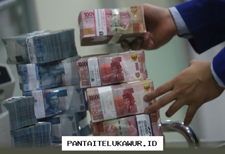 Rupiah Menguat 0,34 Persen Menuju Level Rp16.983 per Dolar AS