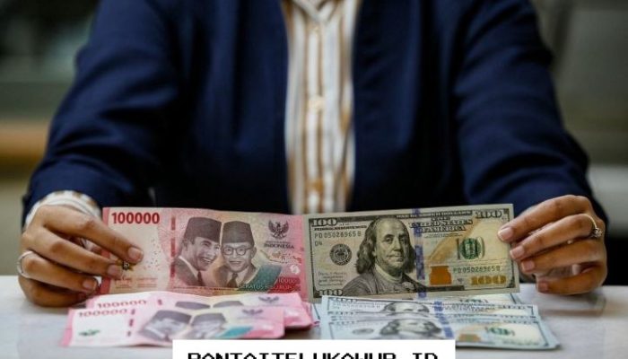 Rupiah Melemah 221 Poin pada Penutupan Senin Sore, Capai Level Rp17.600 per Dolar AS