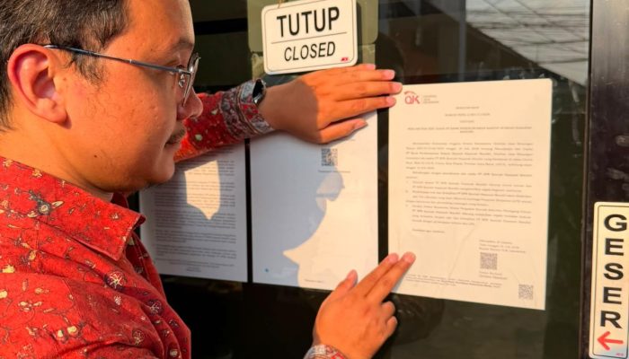 Otoritas Jasa Keuangan Menghentikan Operasional BPRS Hasanah Mandiri di Depok