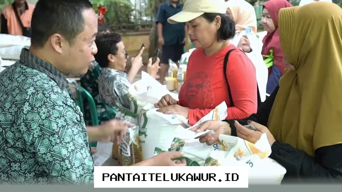 Bantuan Sosial Tahap Ketiga Cair, Warga Terima PKH Rp600 Ribu dan Beras 30 Kilogram